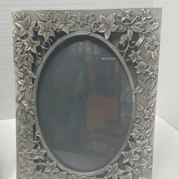 2 Floral Picture Frame FELMAR CANADA Fine Pewter ETAIN FIN 6X4" - Picture 3 of 7